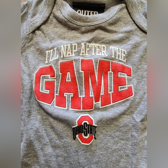 Ohio State Infant Onesy & winter stocking cap - Picture 3 of 5